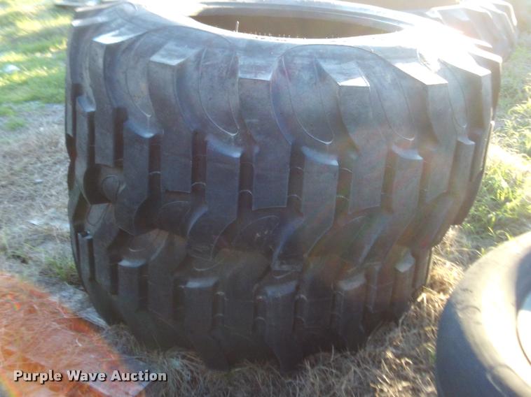 image for item DJ9786 (2) Titan 17.5L-24 R4 tires