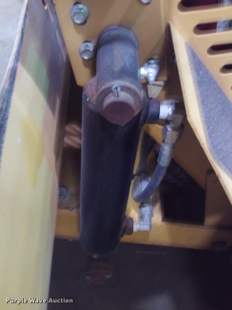 image for item DJ9789 Magnatrac RS1000 dozer