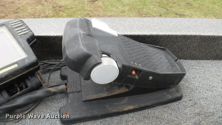 image for item DM9055 1986 Bumble Bee boat