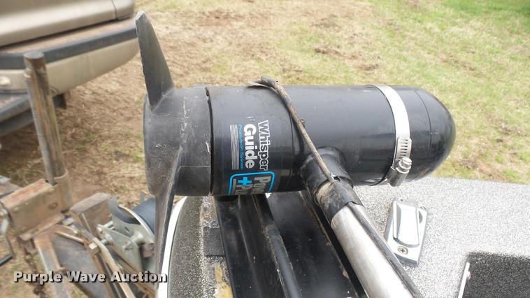 image for item DM9055 1986 Bumble Bee boat