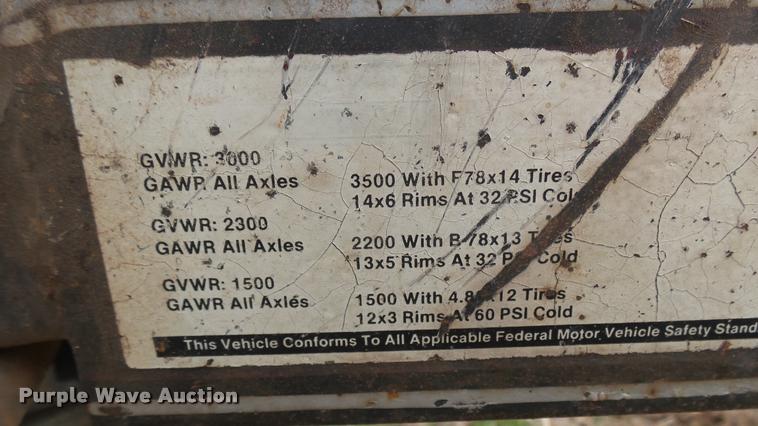 image for item DM9055 1986 Bumble Bee boat