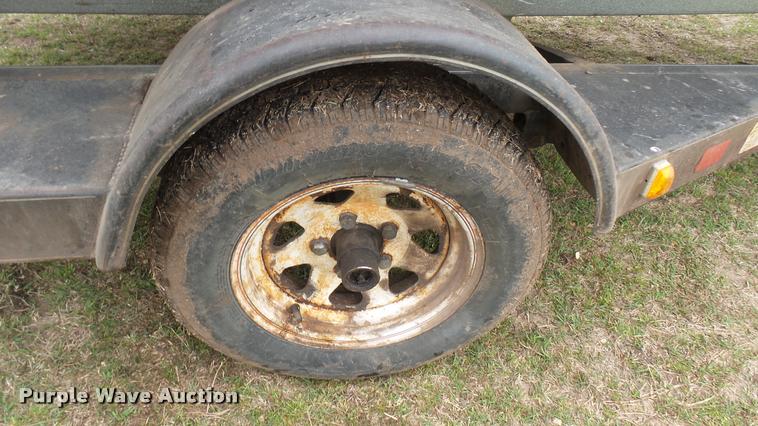 image for item DM9055 1986 Bumble Bee boat