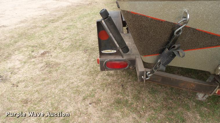 image for item DM9055 1986 Bumble Bee boat