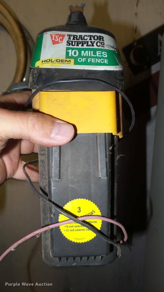 image for item DM9126 (12) electric fencers