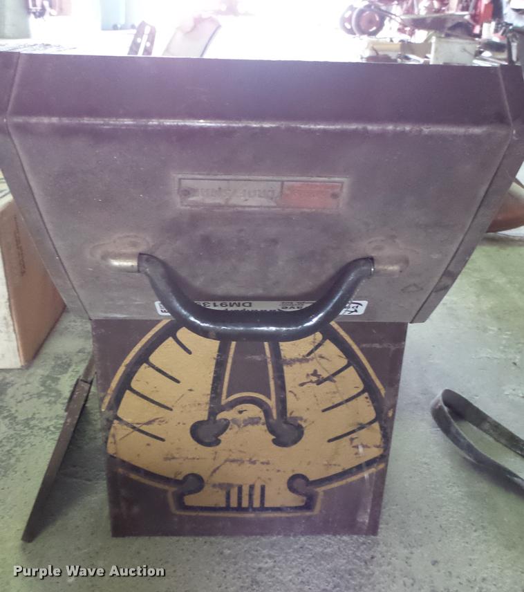 image for item DM9127 Lawn and garden supplies