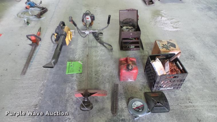 image for item DM9127 Lawn and garden supplies