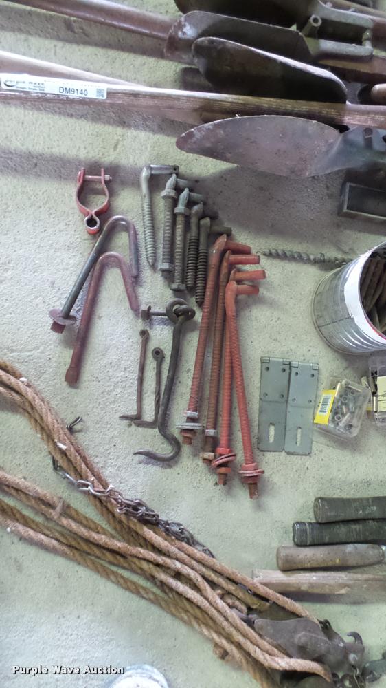image for item DM9140 Fencing tools and supplies