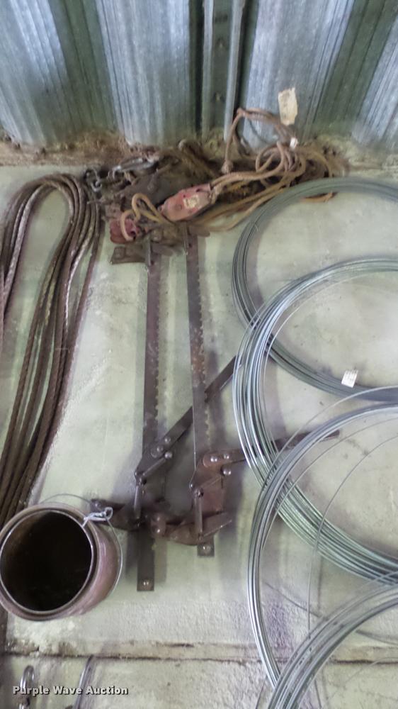 image for item DM9140 Fencing tools and supplies