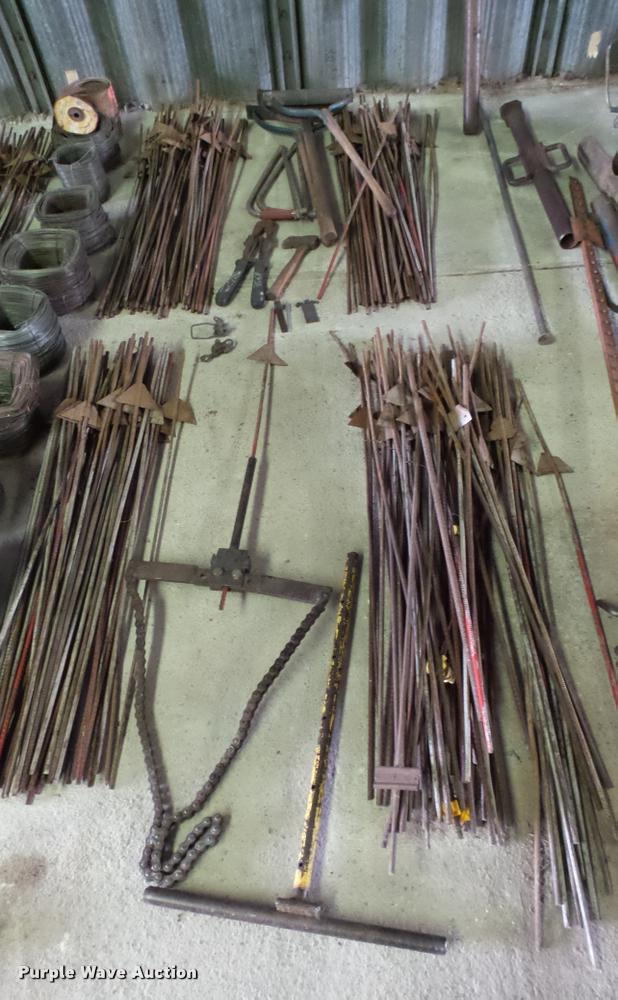 image for item DM9173 Electric fence supplies