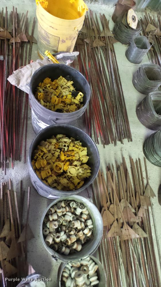 image for item DM9173 Electric fence supplies