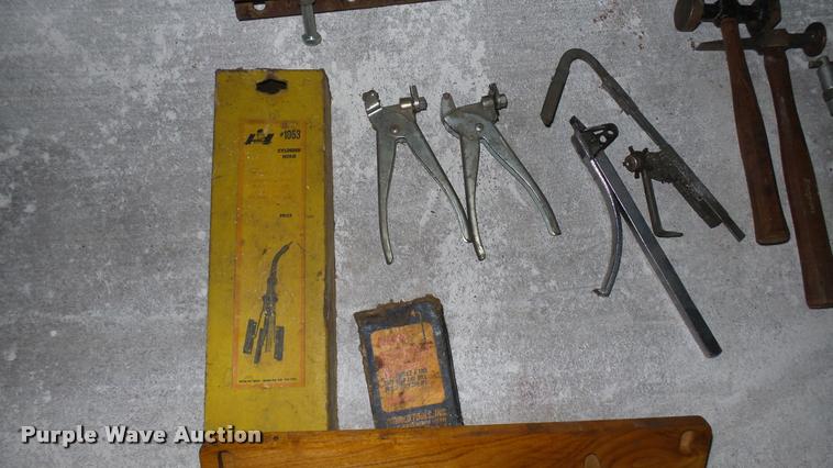 image for item DM9199 Tools