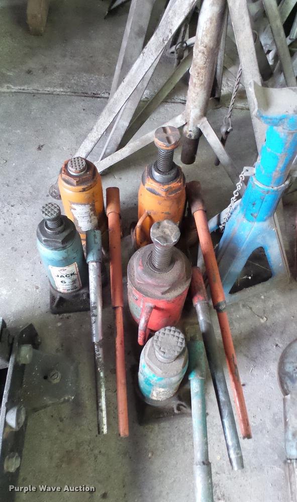 image for item DM9209 (24) jacks