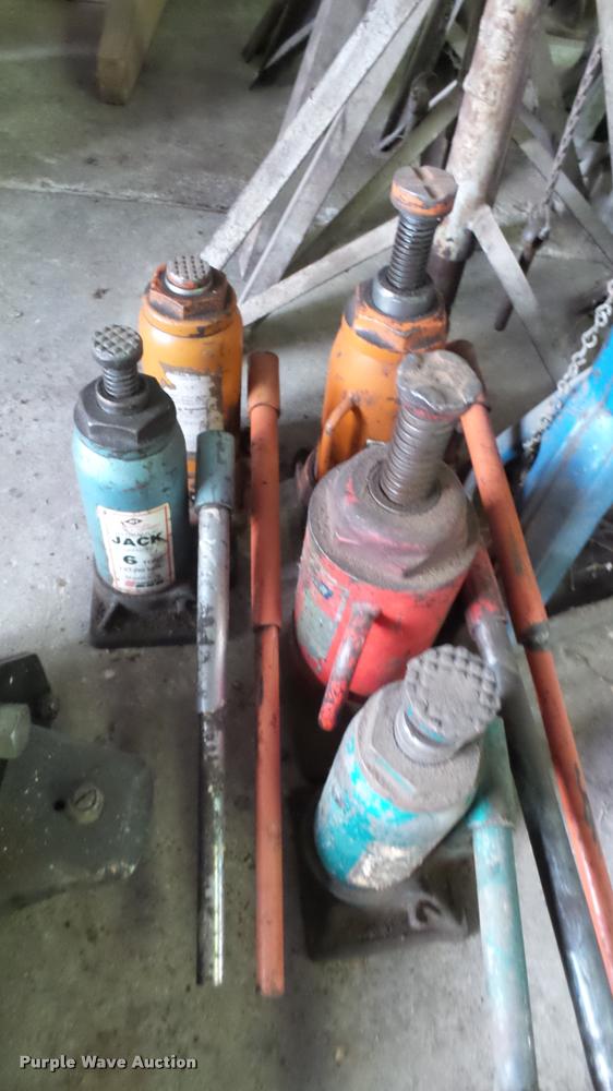 image for item DM9209 (24) jacks