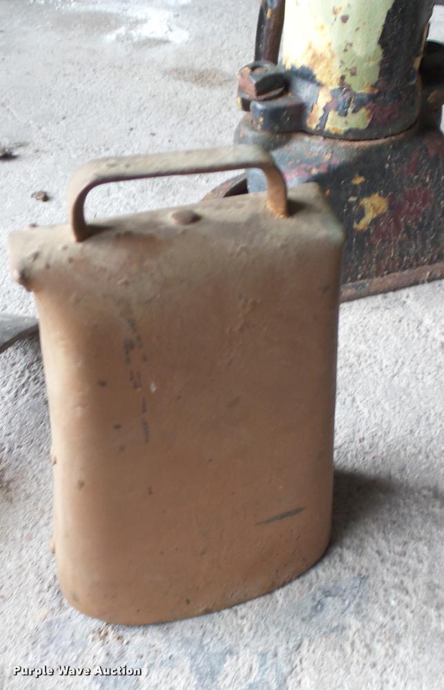 image for item DM9214 Mid-century tools