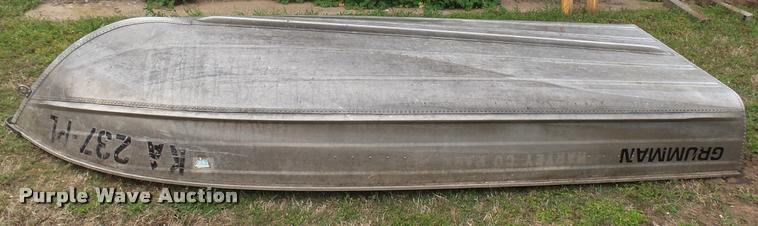 image for item DM9246 1993 Grumman V1256 V-bottom boat