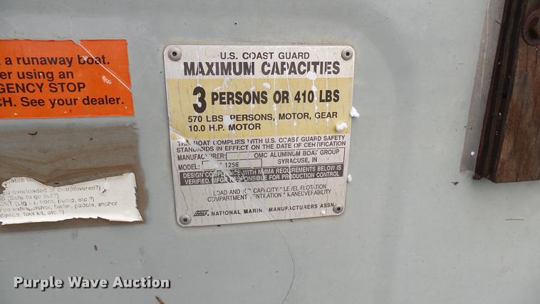 image for item DM9246 1993 Grumman V1256 V-bottom boat