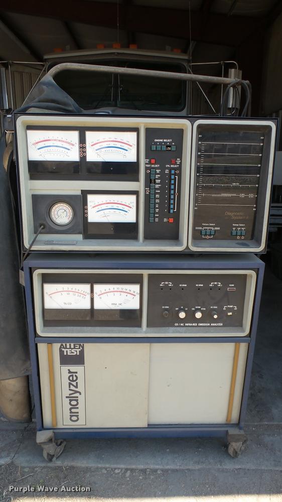 image for item DS9066 Allen test engine analyzer