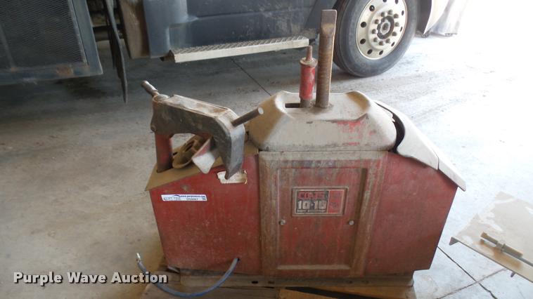 image for item DS9067 Coats 10-10 tire machine