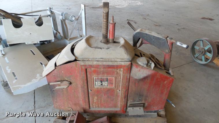 image for item DS9067 Coats 10-10 tire machine