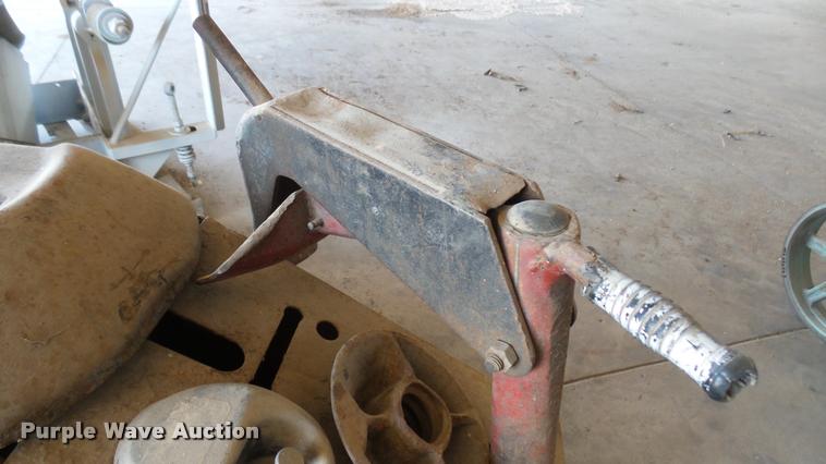 image for item DS9067 Coats 10-10 tire machine