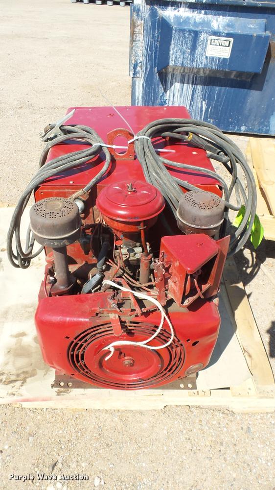 image for item DS9069 Lincoln 225 welder