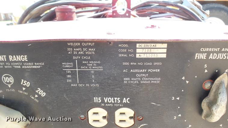 image for item DS9069 Lincoln 225 welder