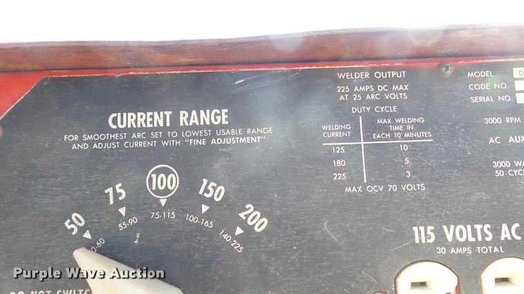 image for item DS9069 Lincoln 225 welder