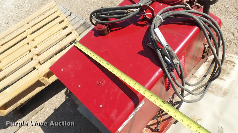 image for item DS9069 Lincoln 225 welder