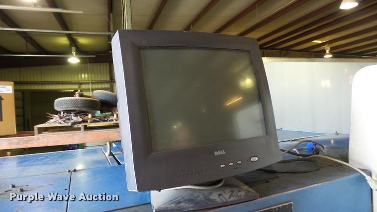 image for item DS9073 Hyundai HiT15S CNC lathe