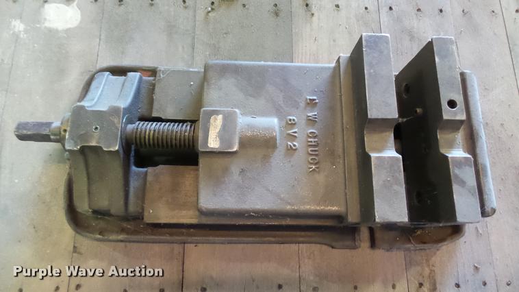 image for item DS9076 LW Chuck 8V2 mill vise