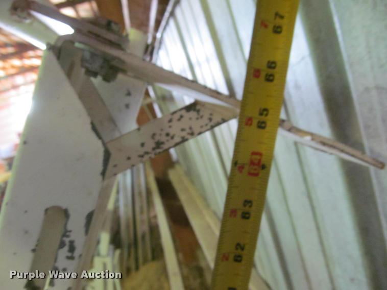 image for item DT9153 Crown Van roof ladder rack