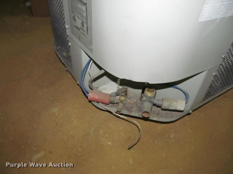 image for item DT9157 (2) Mammoth GS3BA-036CA air conditioners