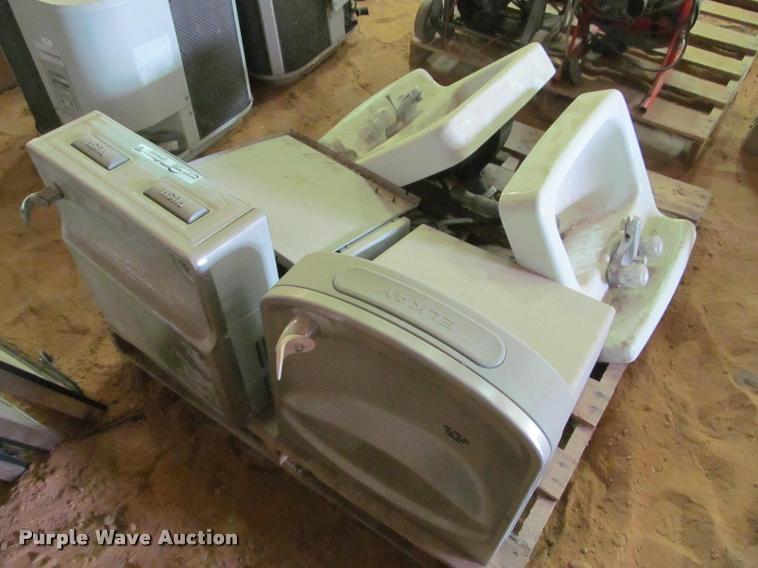 image for item DT9158 Building materials