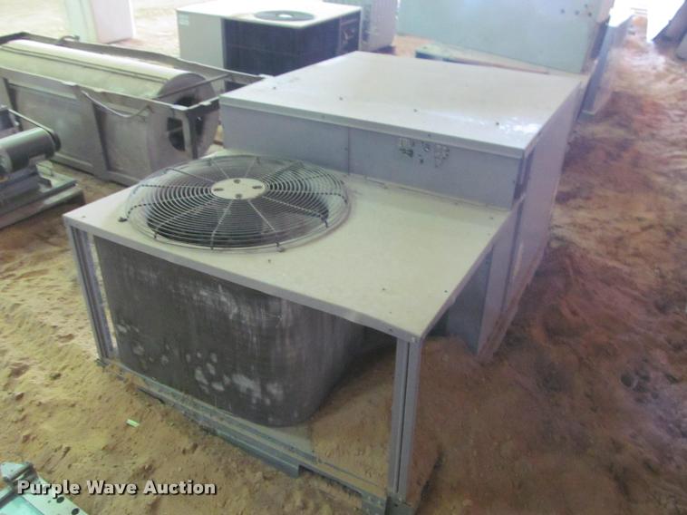 image for item DT9164 Carrier air conditioner