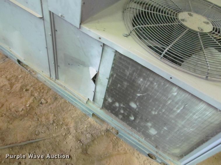 image for item DT9164 Carrier air conditioner