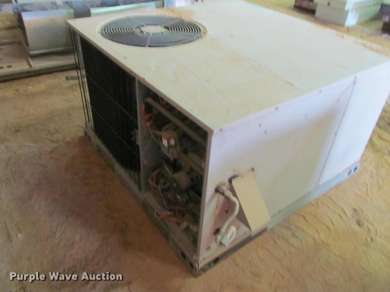 image for item DT9167 Lennox AC and heat unit