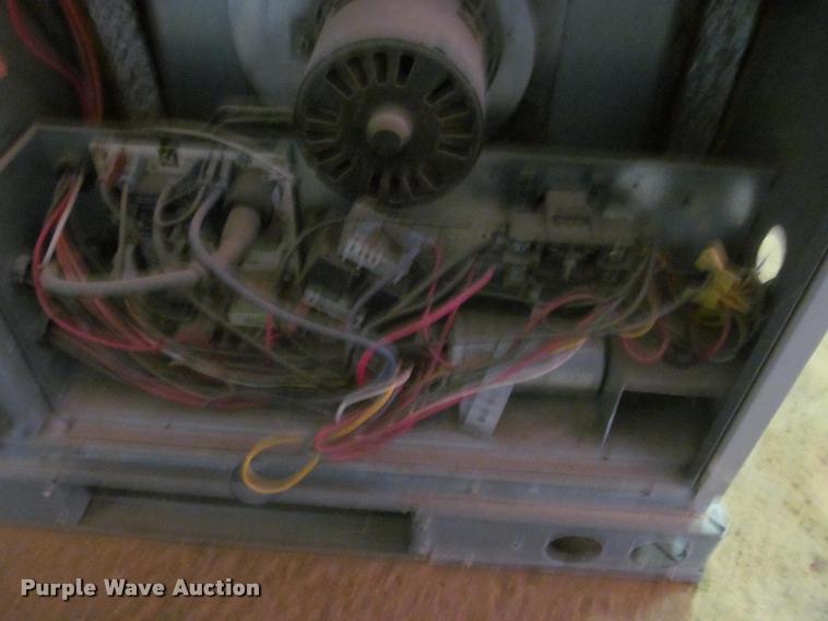 image for item DT9167 Lennox AC and heat unit