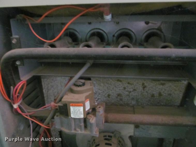 image for item DT9167 Lennox AC and heat unit