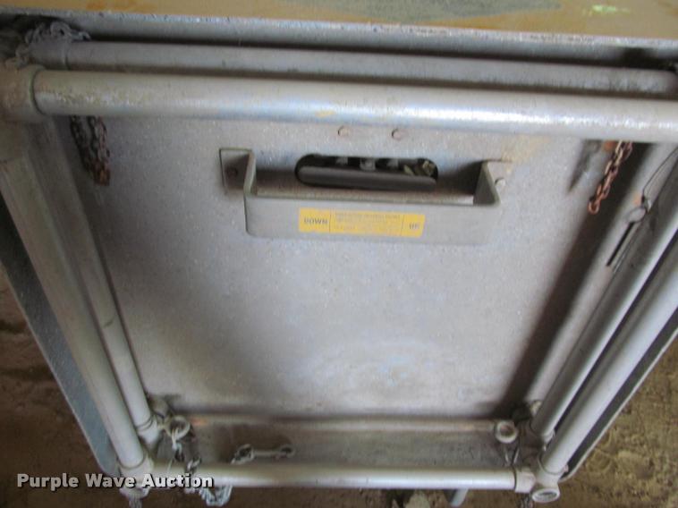 image for item DT9172 Man lift