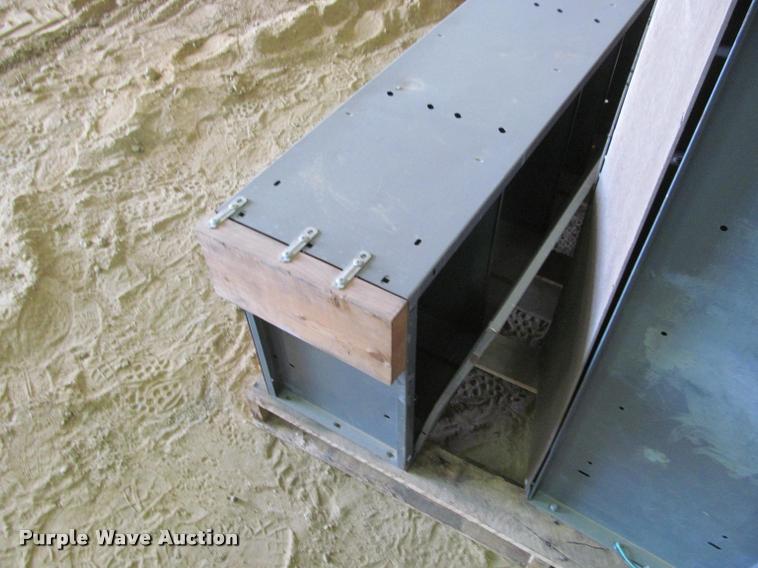 image for item DT9173 Metal shelving