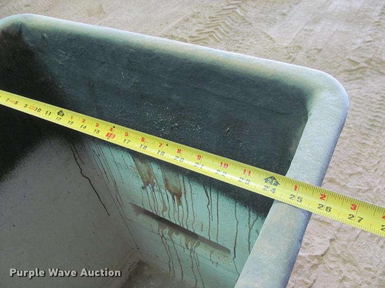 image for item DT9174 Fiberglass man basket