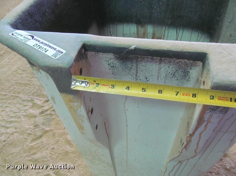 image for item DT9174 Fiberglass man basket