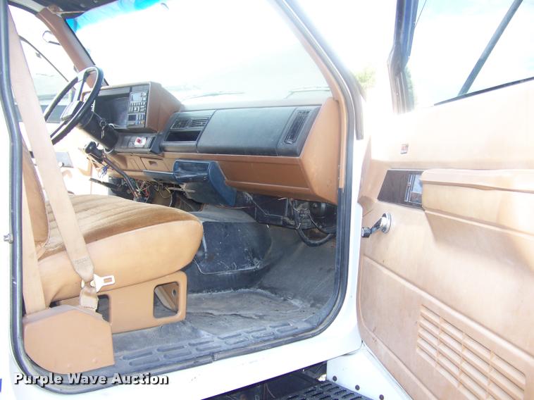 image for item F1803 1991 GMC TopKick dump truck