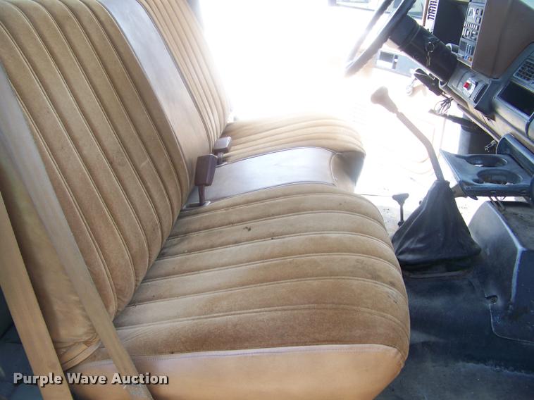 image for item F1803 1991 GMC TopKick dump truck