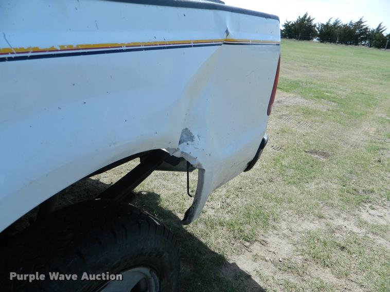 image for item K2571 2007 Ford F250 Super Duty SuperCab pickup truck