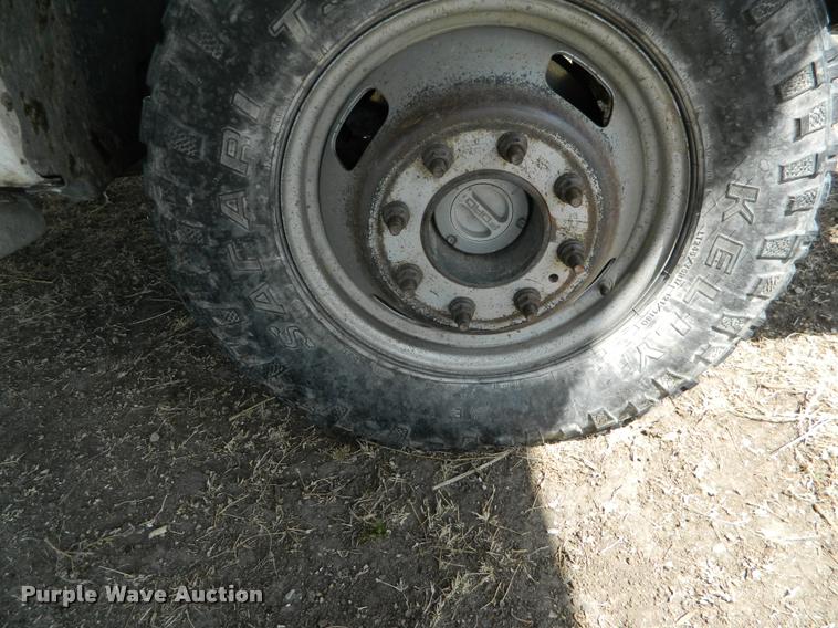 image for item K2586 2008 Ford F350 Super Duty SuperCab pickup truck cab and chassis