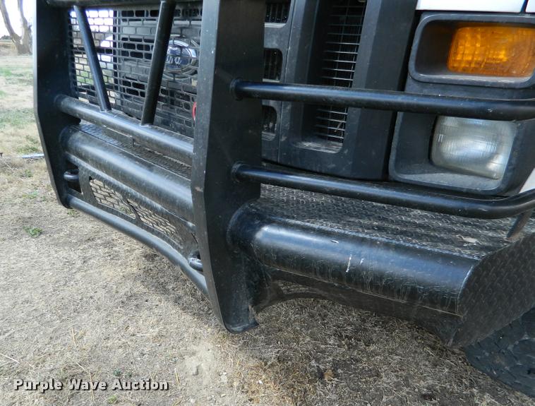 image for item K2586 2008 Ford F350 Super Duty SuperCab pickup truck cab and chassis