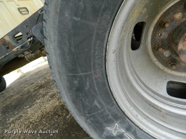 image for item K2586 2008 Ford F350 Super Duty SuperCab pickup truck cab and chassis