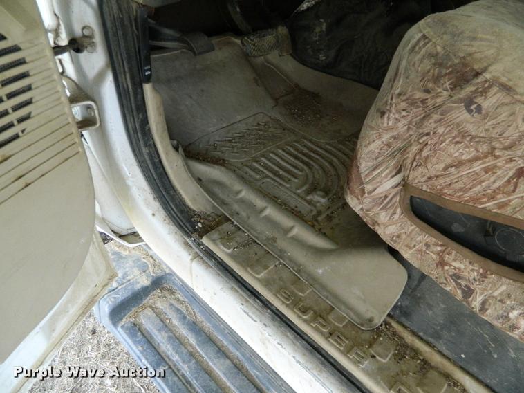 image for item K2586 2008 Ford F350 Super Duty SuperCab pickup truck cab and chassis