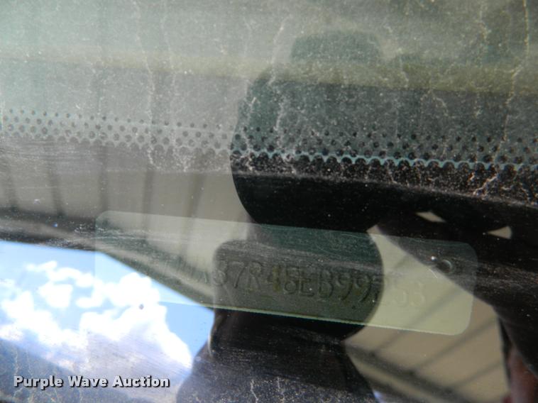 image for item K2586 2008 Ford F350 Super Duty SuperCab pickup truck cab and chassis